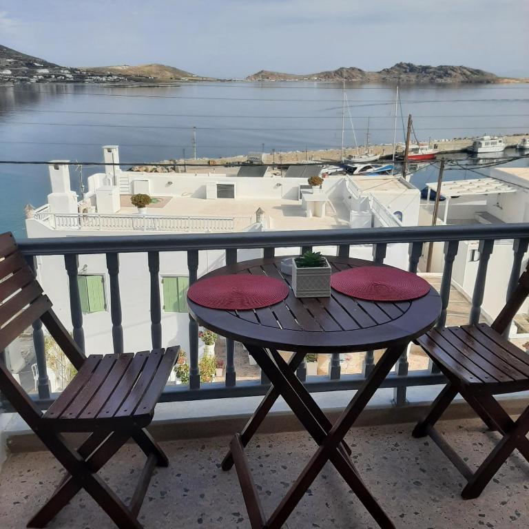 Flora Rooms &amp; Apartments — Hotel in Paros Island