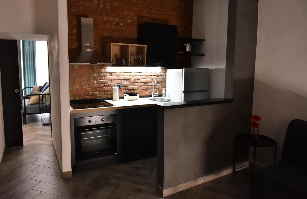 Kitchen, Apartments Casa Vacanze Dante in Catania