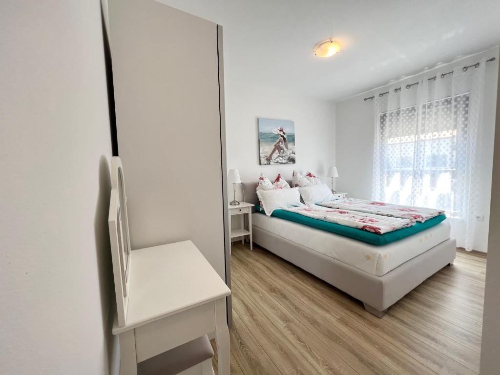 Apartment Jasmin with sea view photo