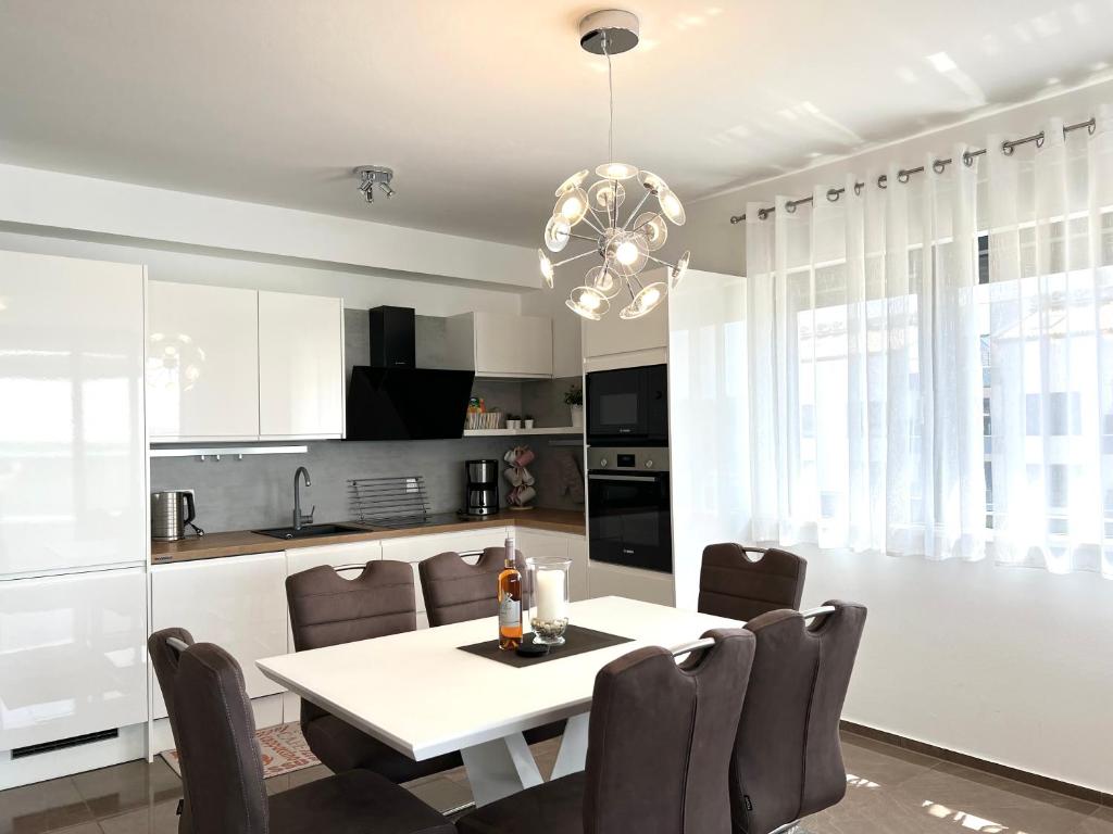 Apartment Jasmin with sea view photo