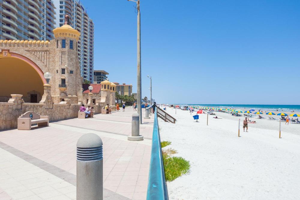 Sunglow Resort 305, 1 Bedroom, Sleeps 4, Ocean View, Heated Pool, WiFi photo