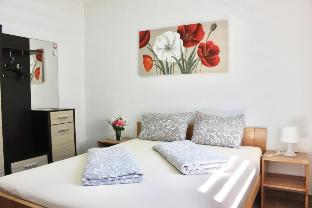 Becar Pyramid Rooms, Visoko