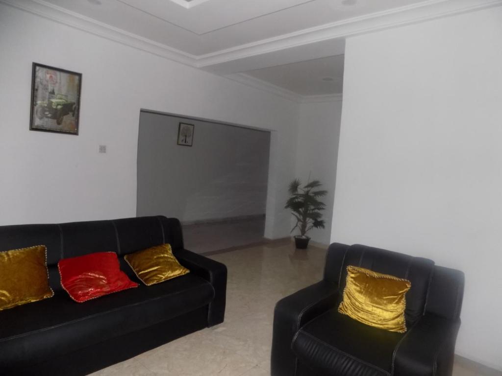 Great Secured 1Bedroom Service Apartment ShortLet-FREE WIFI - Peter Odili RD - N29,000
