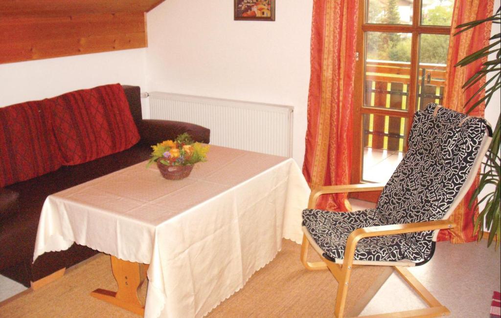 1 Bedroom Cozy Apartment In Nesselwang - 2