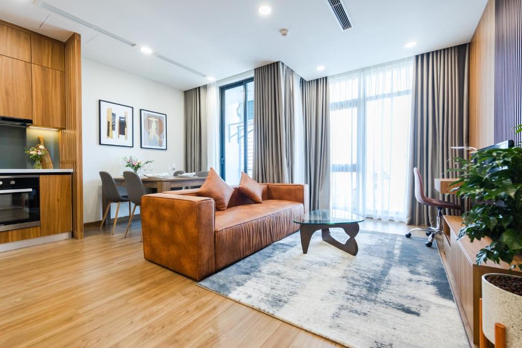 Five Star Westlake 1st-4th Floors Hotel &#038; Serviced Apartment