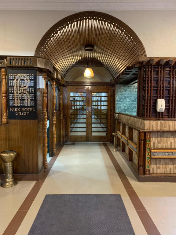 Park Hotel Gilgit フロント・ロビー