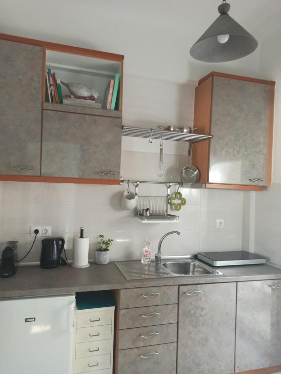 Ομορφο διαμερισμα στο κεντρο της πολης photo