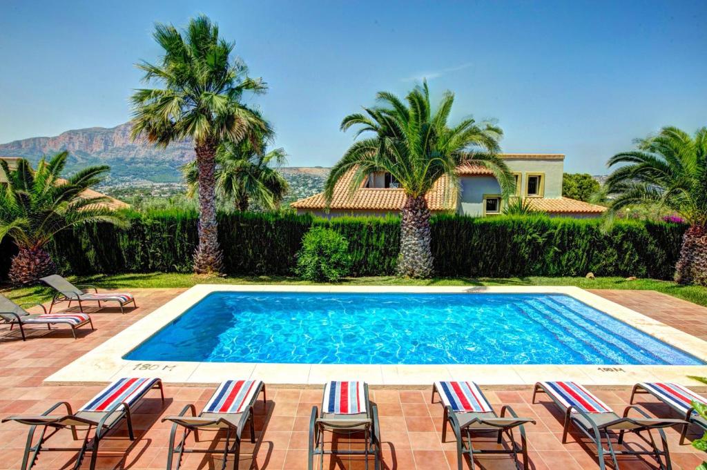 Villa Cabriel by Villa Plus - 4