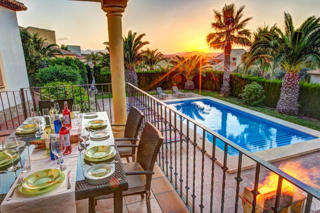 Villa Cabriel by Villa Plus - 5