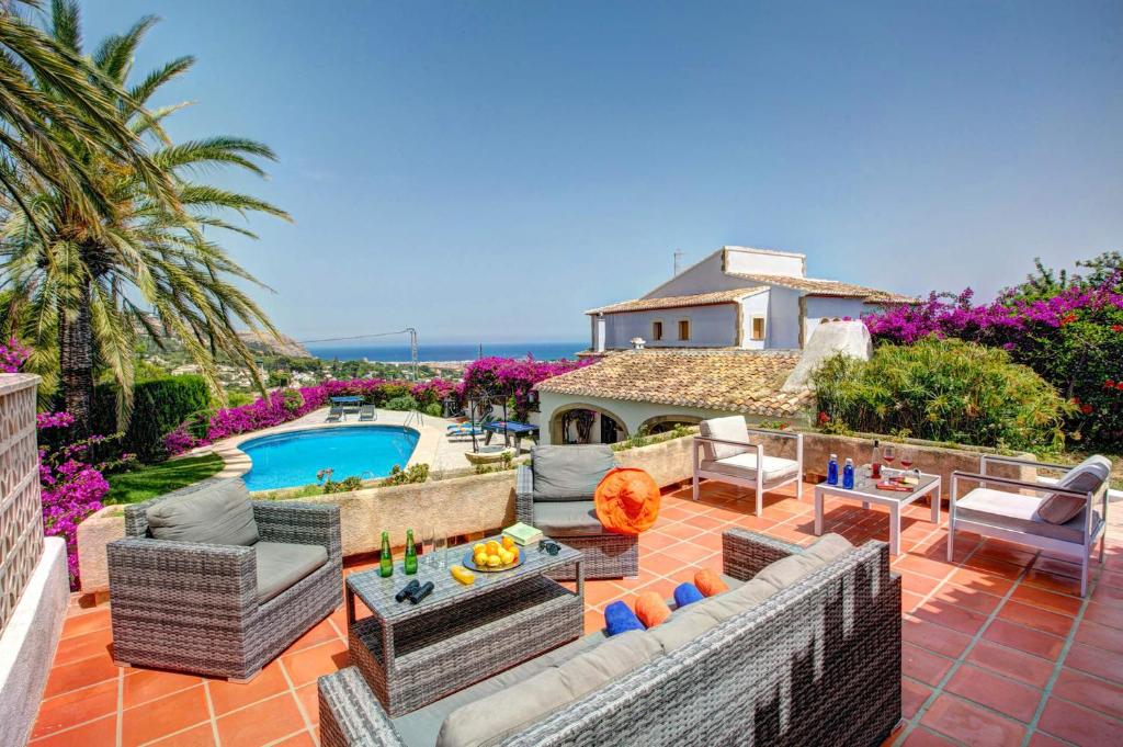 Villa Cau by Villa Plus - 3