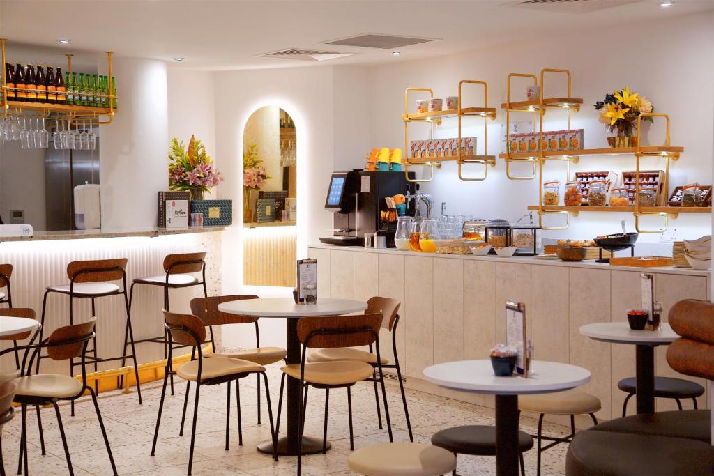 Bar/lounge