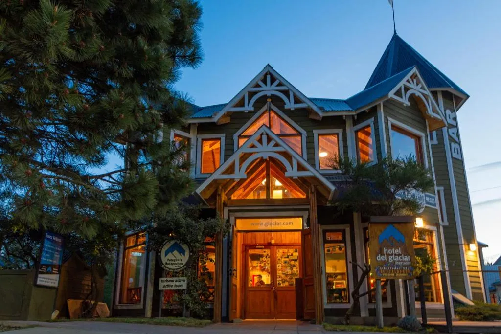 Del Glaciar Libertador Hotel，位于埃尔卡拉法特的酒店