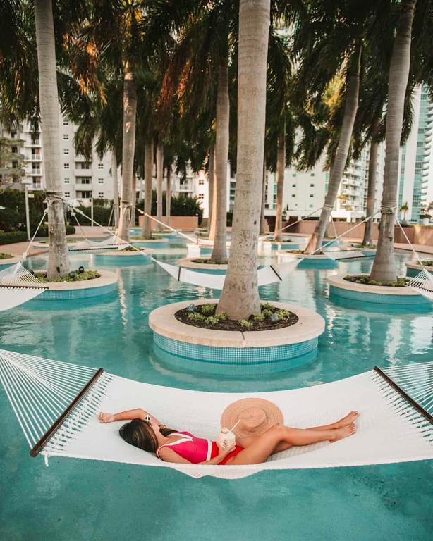 Four Seasons Miami 2br Suite photo