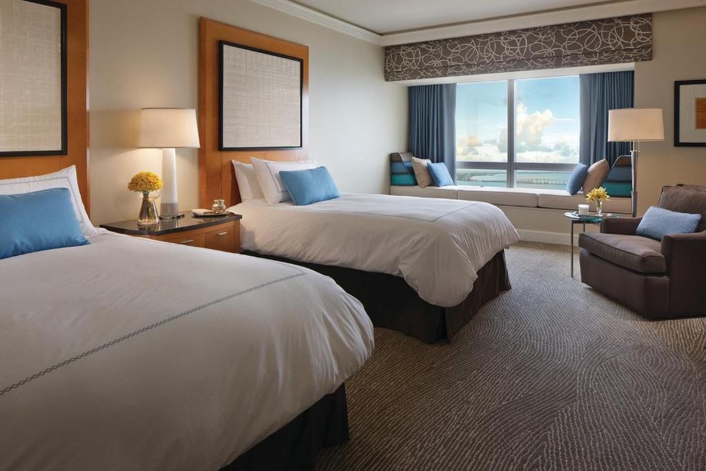 Four Seasons Miami 2br Suite photo