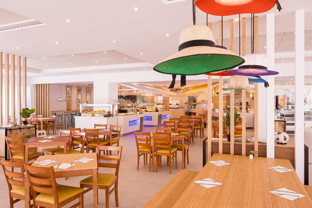 Balansat Resort — Restaurant & bars in Puerto San Miguel, Balearic Islands