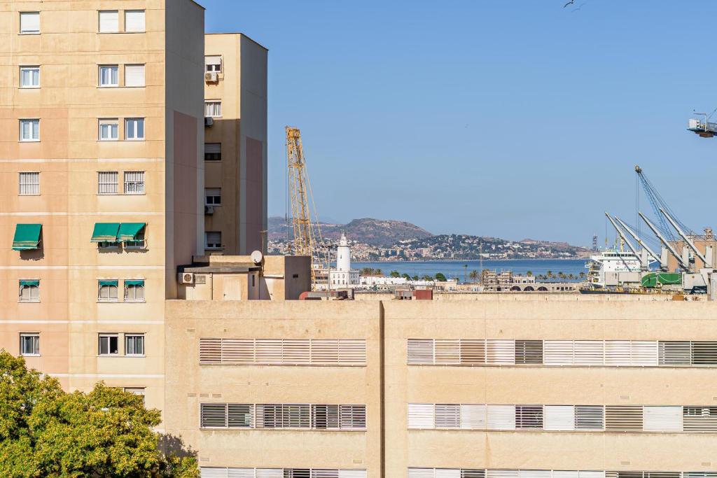 Soho & Sea Views -Parking - 4