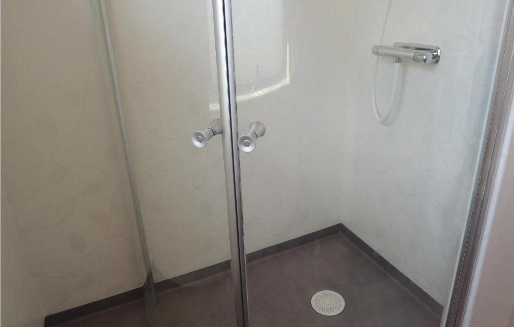 Beautiful home in Tingsryd with 7 Bedrooms and WiFi photo
