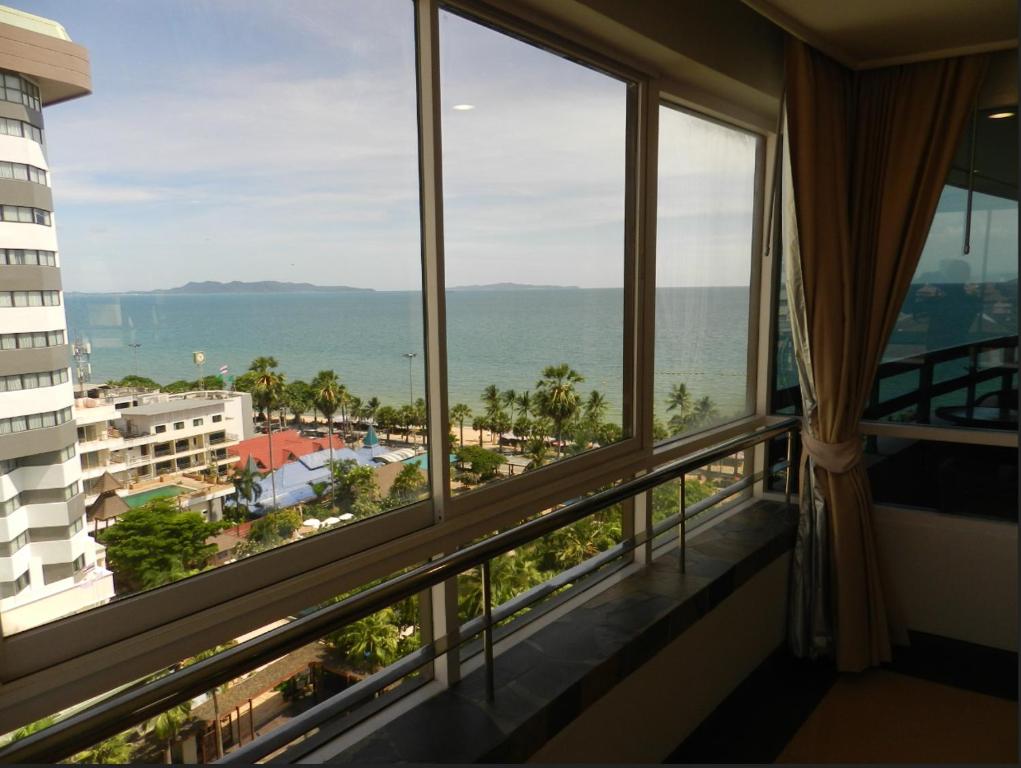 View, Jomtien Plaza Condotel in Pattaya