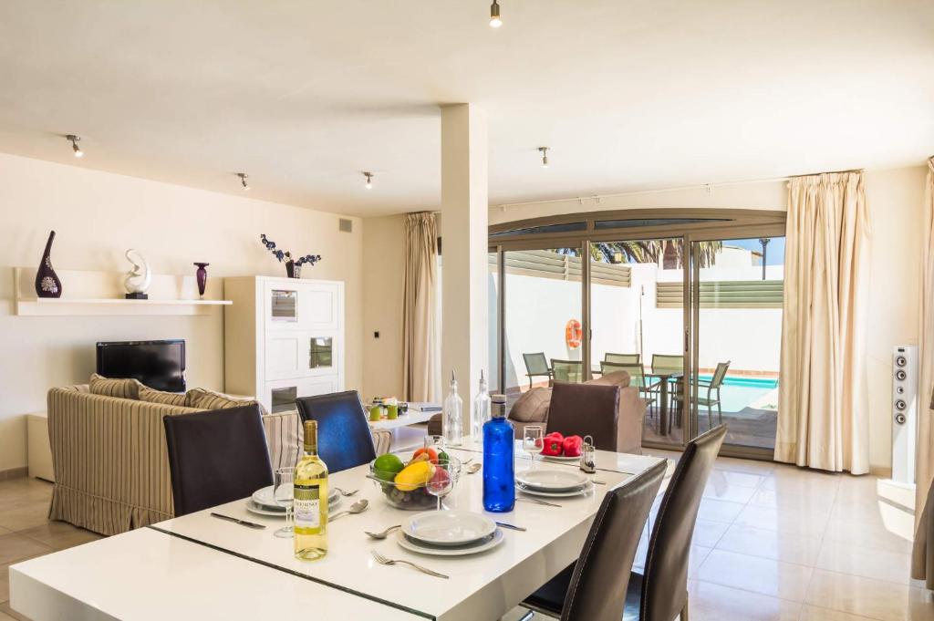 Villa Pino by Villa Plus - 3