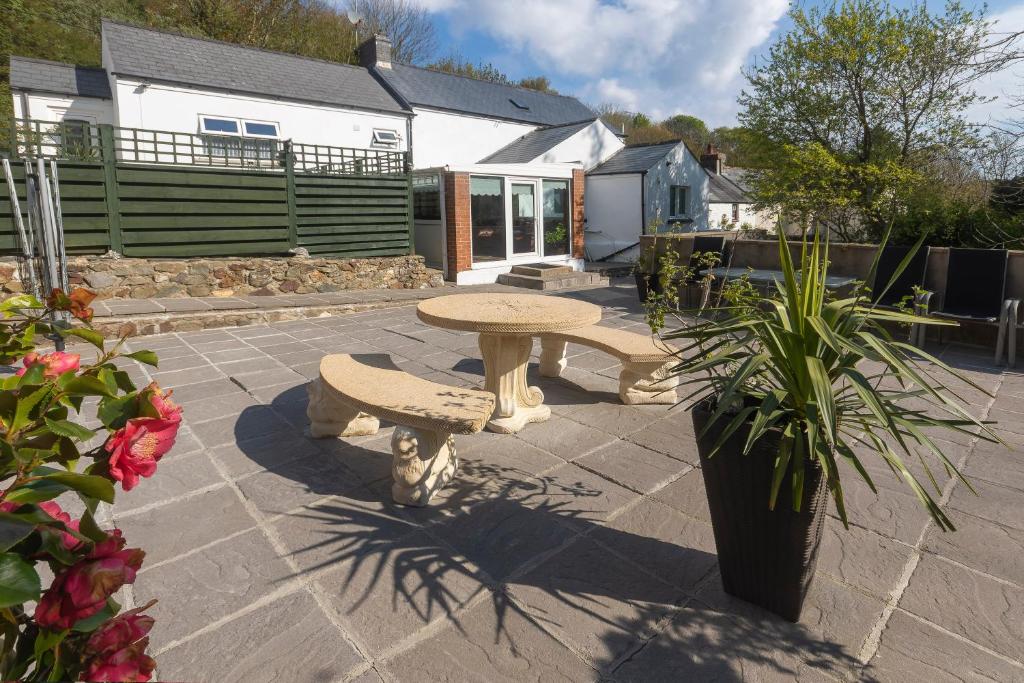 Thorn Cottage, Fishguard photo 5