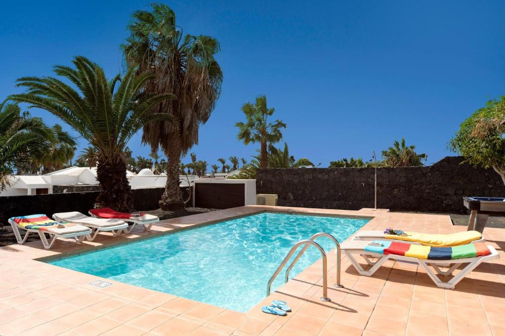 Villa Papagayo by Villa Plus - 5