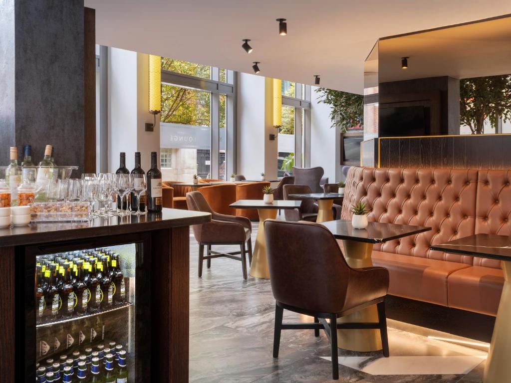 Bar/lounge