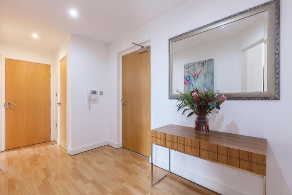 KSpace Serviced Apartments West One photo