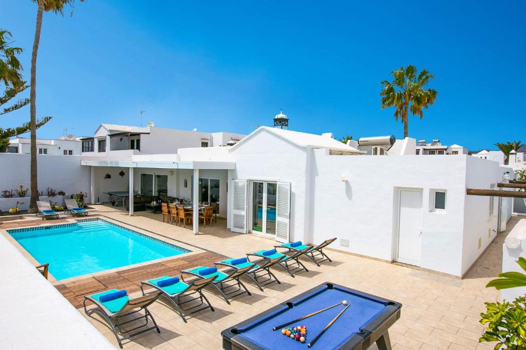 Villa Ana Maria by Villa Plus - 1