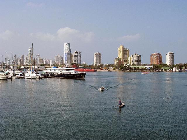 Apartamento en Cartagena, cerca al mar, edificio Nuevo Conquistador — Hotel in Cartagena
