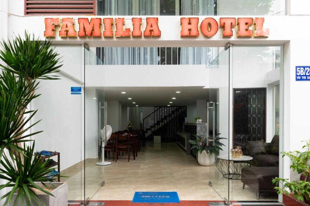 Familia Hotel