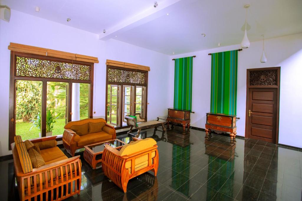 Niyagama House photo