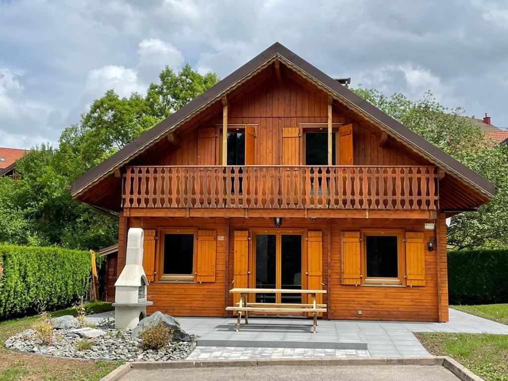 CHALET 6 PERS INDEPENDANT PROCHE CENTRE ET LAC - 1
