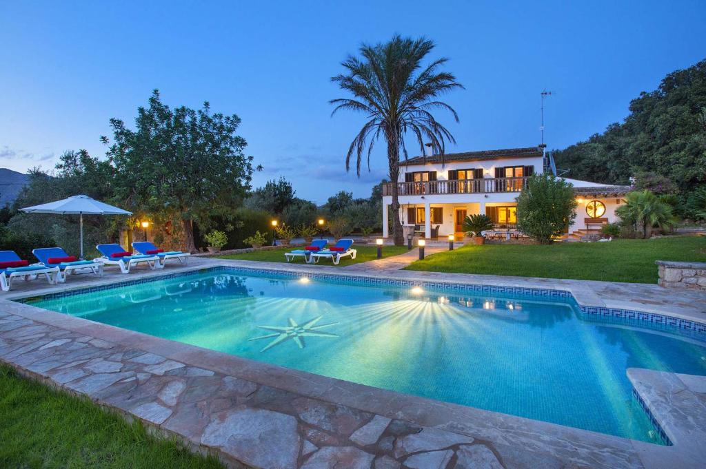 Villa Busqueroles by Villa Plus - 3