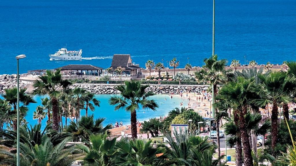 Gran Amadores — Beach in Puerto Rico, Canary Islands