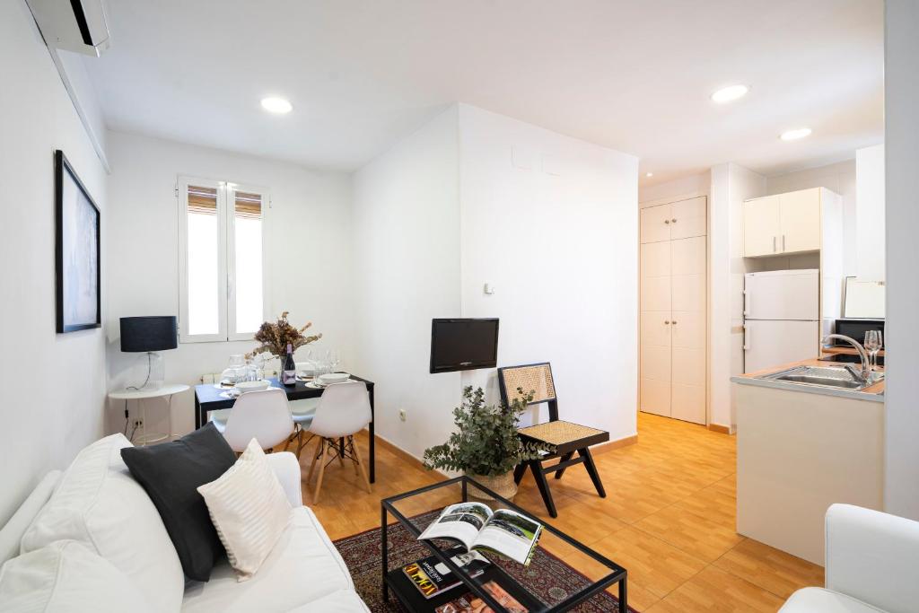 For You Rentals Apartamento TEMPORAL Delicias Madrid Atocha DVA65 - 2