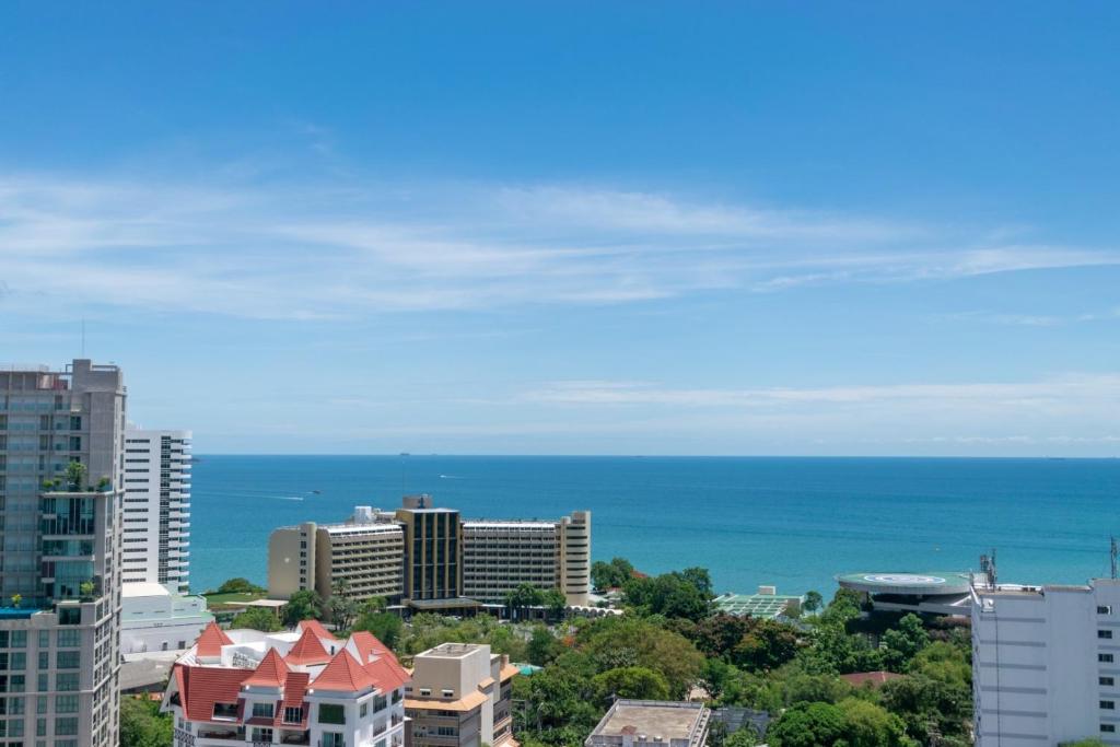 Partumnak 90sqm Sea view 2 bedrooms 帕山90平海景两居室 — Hotel in Pattaya
