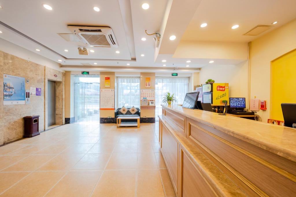 Home Inn Chongqing Lianglukou Station photo