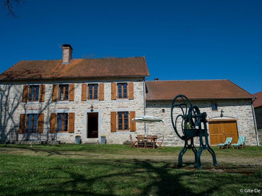 Gîte Condat-en-Combraille, 4 pièces, 6 personnes - FR-1-630-280