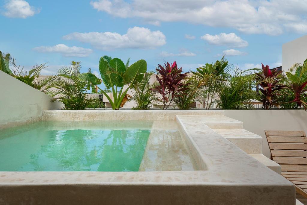 Stylish 2BR with Rooftop & Private Pool - La Veleta - A302, Tulum