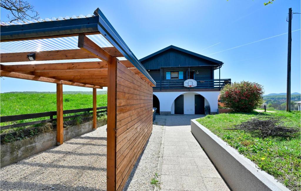 Lovely Home In Kneginec With Sauna 전경