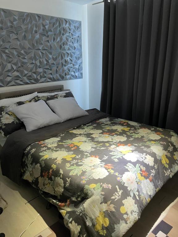 Azure Condominium & Residences photo