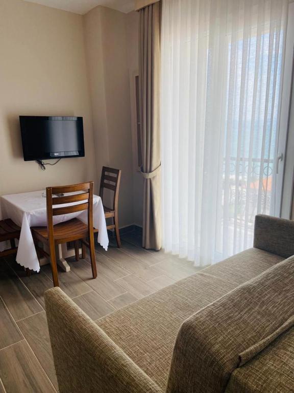 Ileri Hotel & Apartments photo