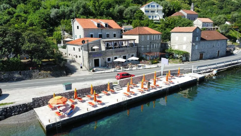 Hotel Lavanda，位于Donja Kostanjica的酒店