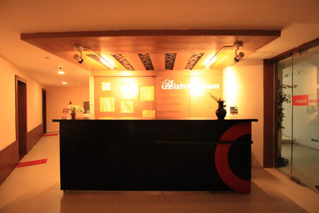 Aishwaryam Hotel photo
