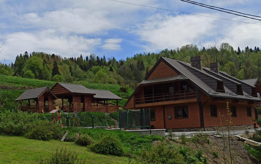 Сімейний Затишок апартаменти, Orjavčyk