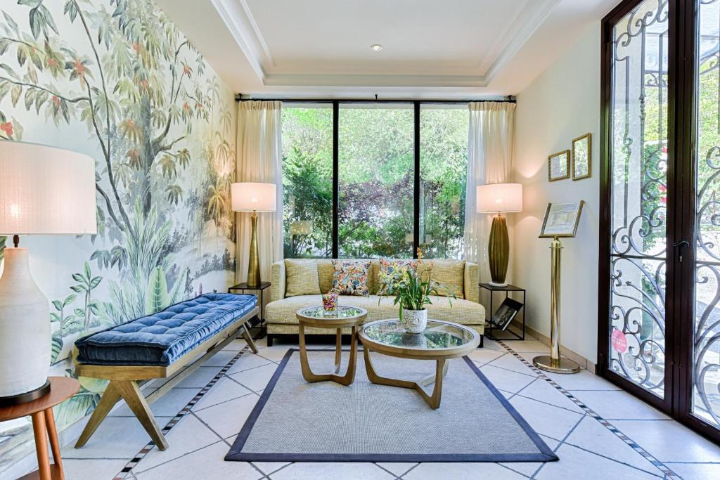 Hotel La Grande Bastide photo