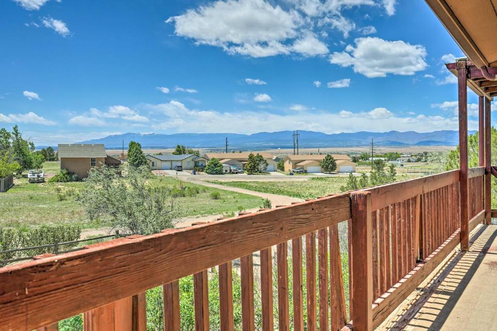 Pueblo West Pikes Peak View House with Grill! (CO) reviews, prices of Hotels