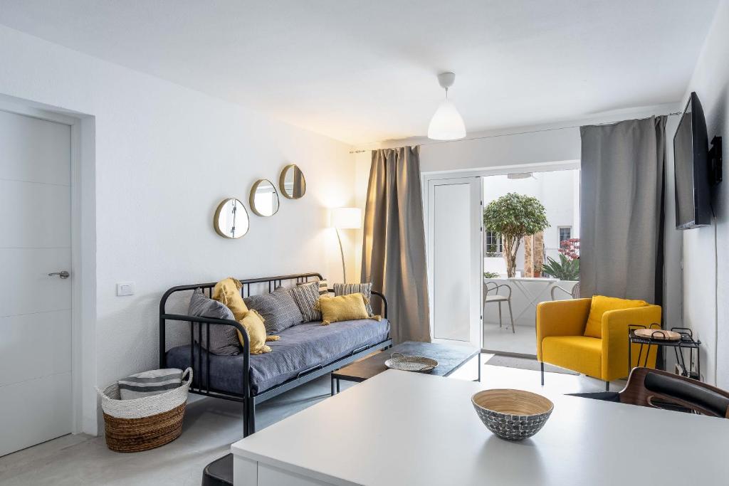 "Las Olas" by Corralejobeach Apartments - 4