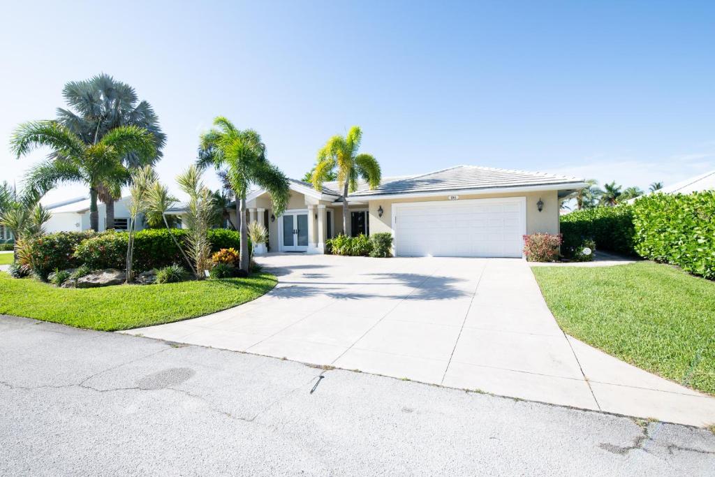 Serenity by the Sea, Riviera Beach