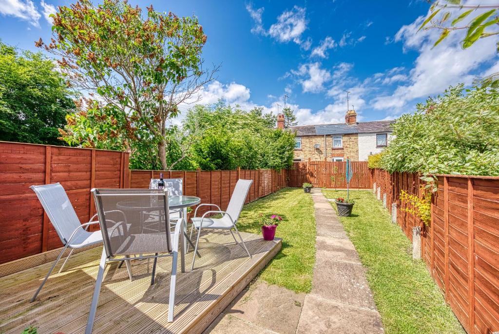 Joe's Cottage, Southam photo 4